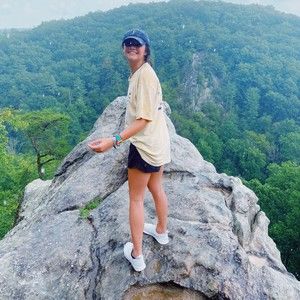 Meet your Posher, Christina